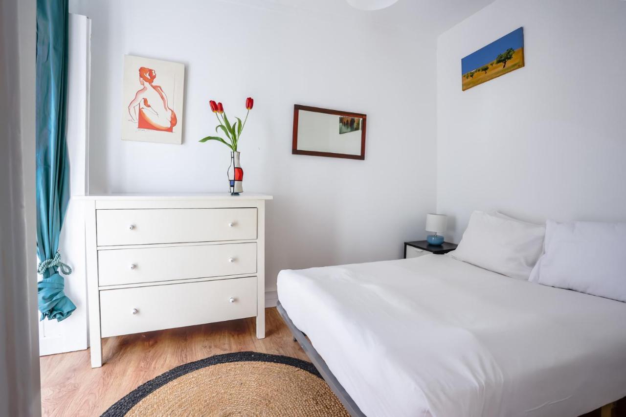City Center Apt In Lively Bairro Alto! Lisboa Kültér fotó