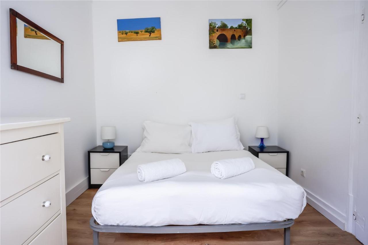 City Center Apt In Lively Bairro Alto! Lisboa Kültér fotó