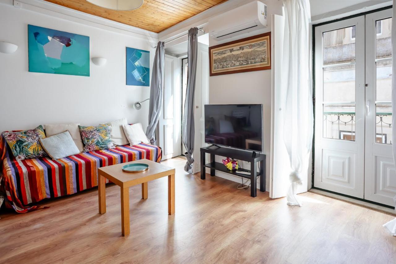 City Center Apt In Lively Bairro Alto! Lisboa Kültér fotó