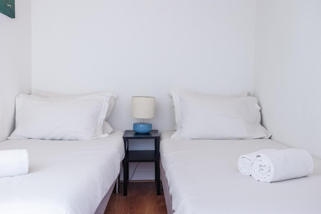 City Center Apt In Lively Bairro Alto! Lisboa Kültér fotó