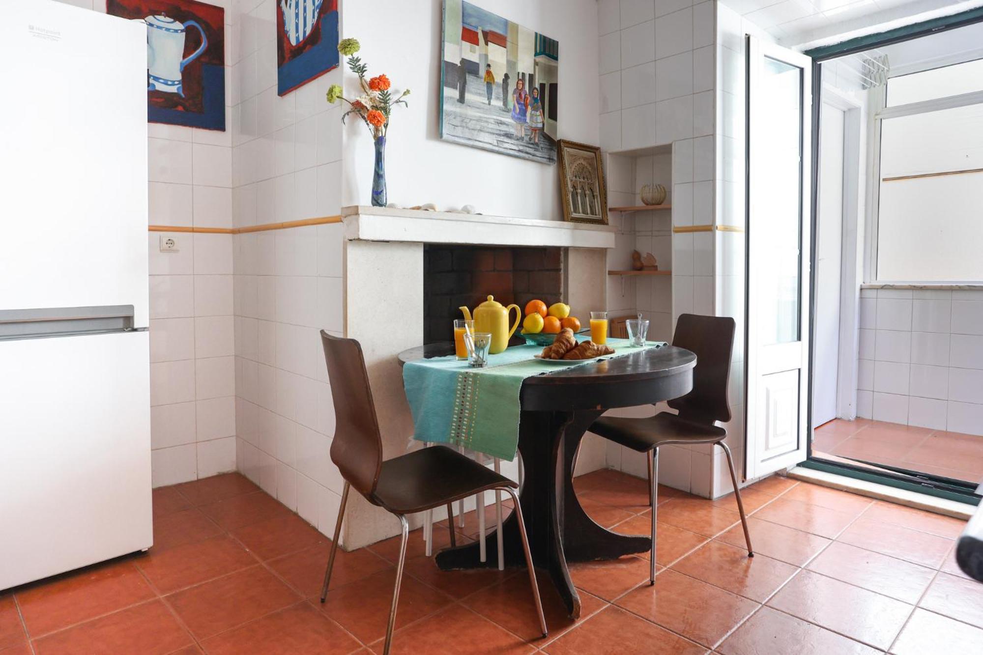 City Center Apt In Lively Bairro Alto! Lisboa Kültér fotó